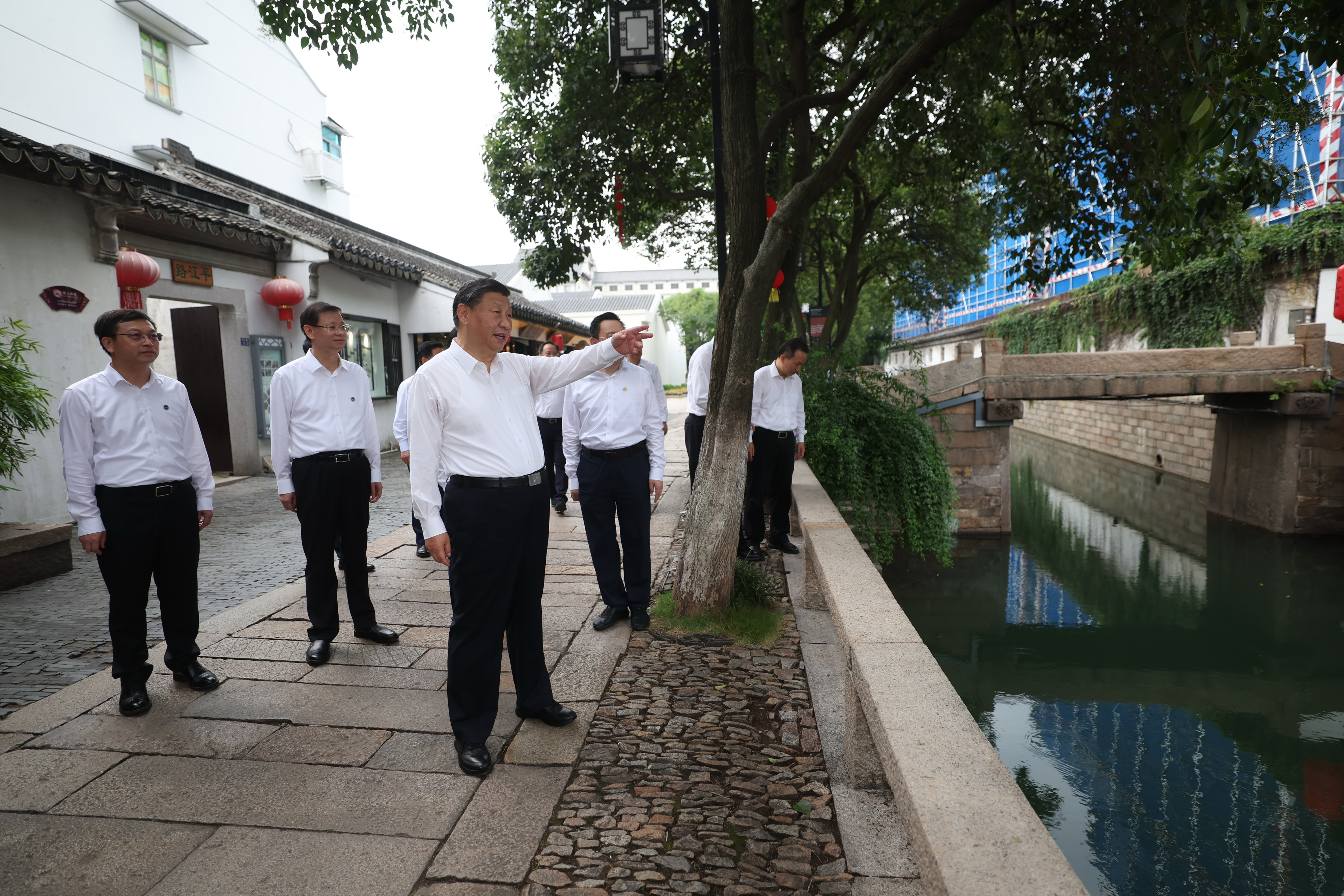 2023年7月6日，習(xí)近平在蘇州平江歷史文化街區(qū)考察。